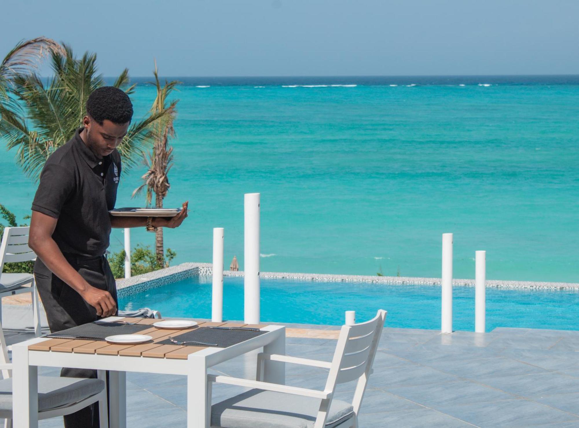 Oasis Blu Beach Resort-Adults Only Нунгви Екстериор снимка